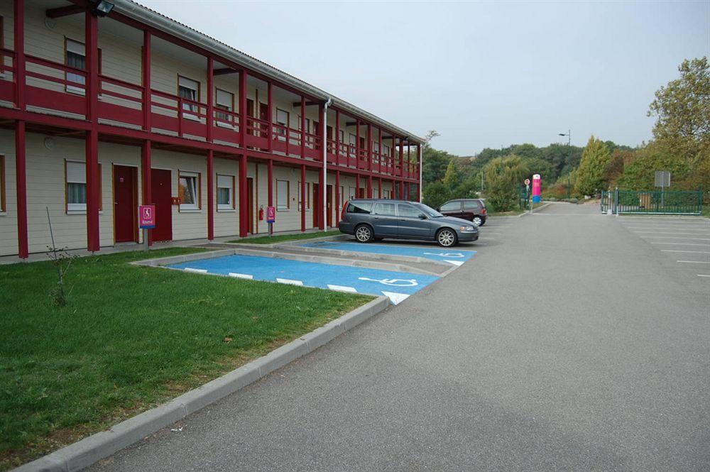 Hotel Lemand Lyon Est - Villefontaine Exterior photo